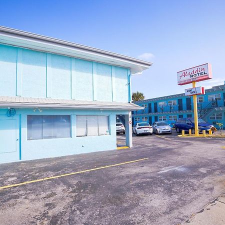 Aladdin Motel By Oyo Merritt Island Exteriér fotografie