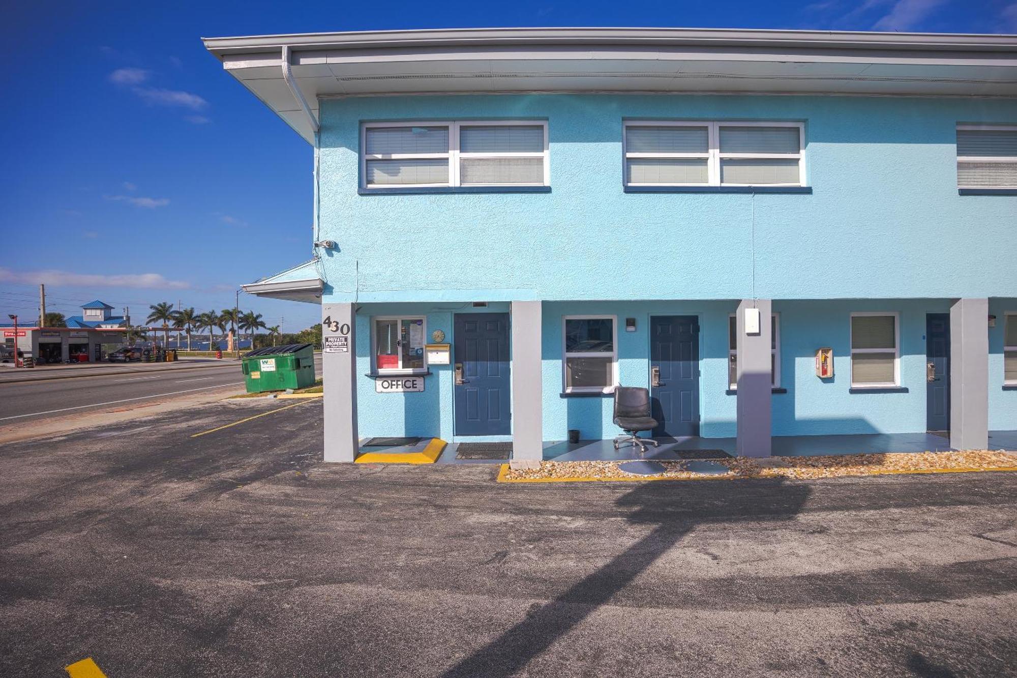 Aladdin Motel By Oyo Merritt Island Exteriér fotografie